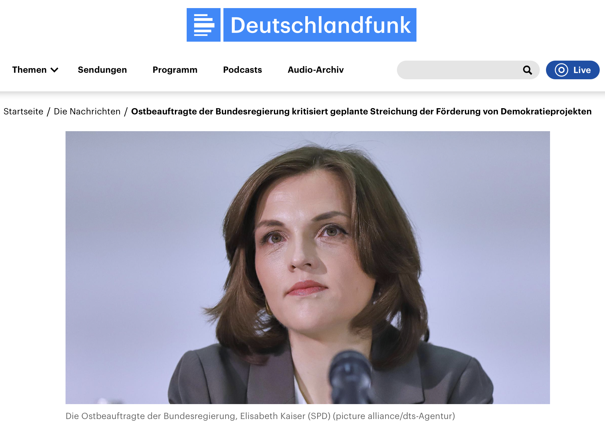 Sachsen - Ostbeauftragte der Bundesregierung kritisiert geplante Streichung der Förderung von Demokratieprojekten